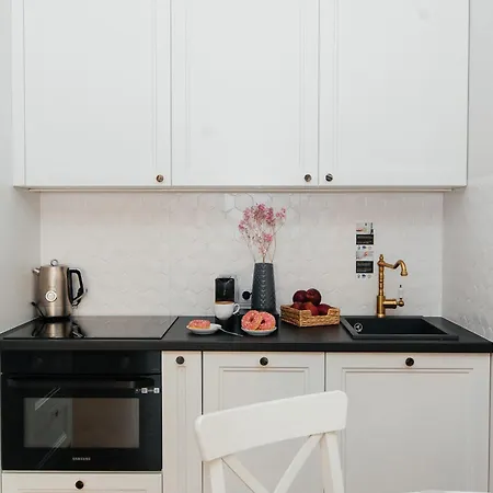 Maya's Flats & 54 - Walowa 40 *