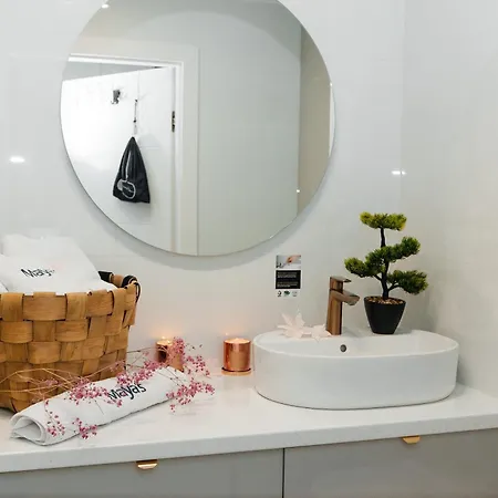 Maya's Flats & 54 - Walowa 40