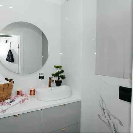 Maya's Flats & 54 - Walowa 40