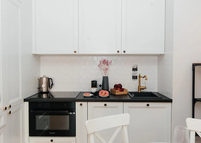 Maya's Flats & 54 - Walowa 40 *