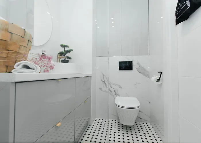 Maya's Flats & 54 - Walowa 40 *